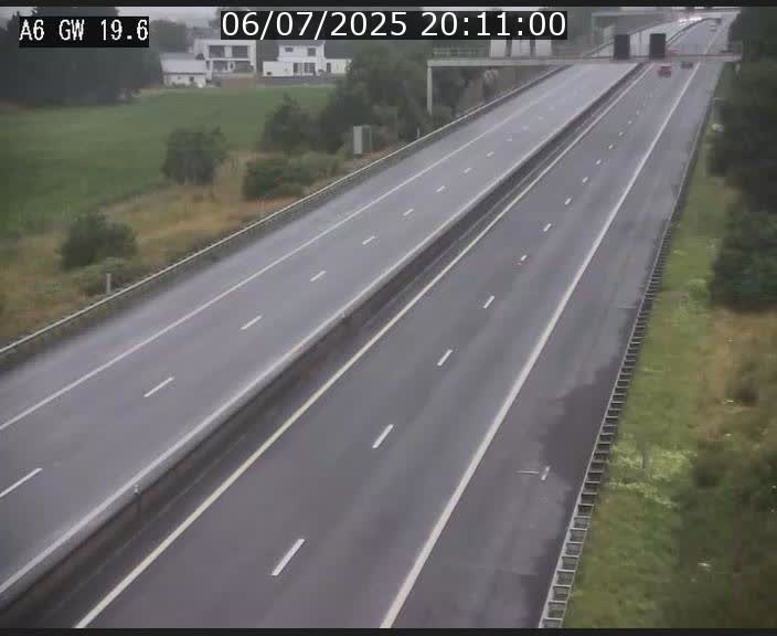 Traffic live webcam Luxembourg - Steinfort - A6 - BK 19.6 - direction Belgique