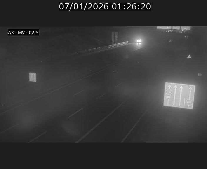 Webcam autoroute A3 au Luxembourg à proximité de la Croix de Gasperich. Vue orientée vers Luxembourg