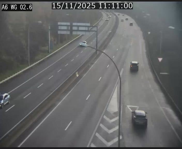 Traffic live webcam Luxembourg Croix de Cessange - A6 - BK 2.6 - direction France/Allemagne