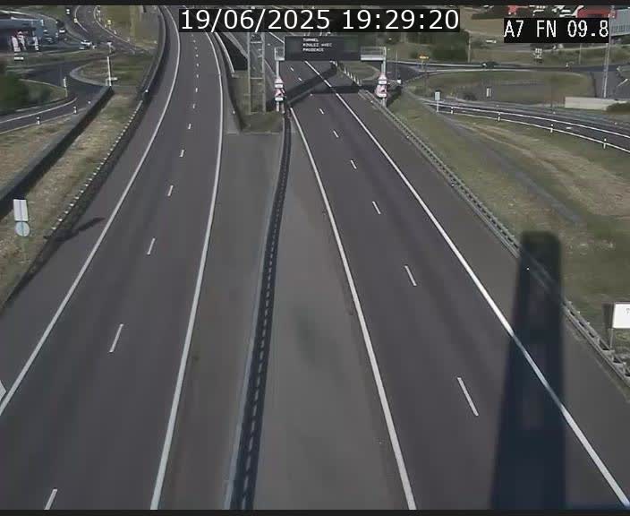 Caméra trafic Luxembourg - A7, Tunnel Gousselerbierg, sortie sud, direction rond-point Lorentzweiler (BK 9.9)