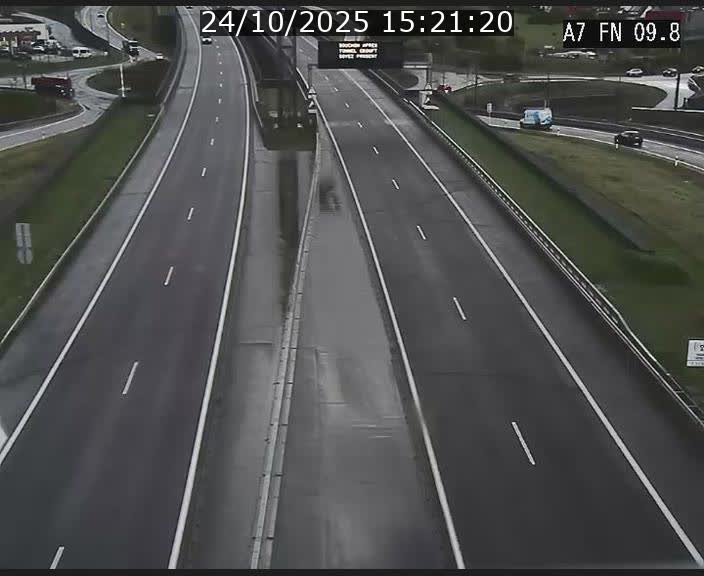 Caméra trafic Luxembourg - A7, Tunnel Gousselerbierg, sortie sud, direction rond-point Lorentzweiler (BK 9.9)
