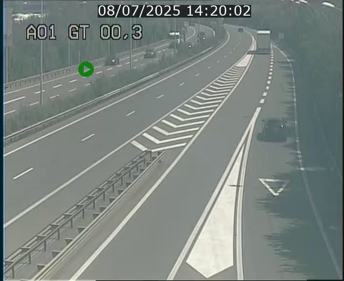 Traffic live webcam Luxembourg Croix de Gasperich - A1 direction Kirchberg - BK 0.3