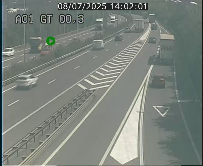 Traffic live webcam Luxembourg Croix de Gasperich - A1 direction Kirchberg - BK 0.3