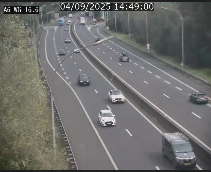Traffic live webcam Luxembourg Aire de Capellen - A6 - BK 16.6 - direction Luxembourg/France/Allemagne