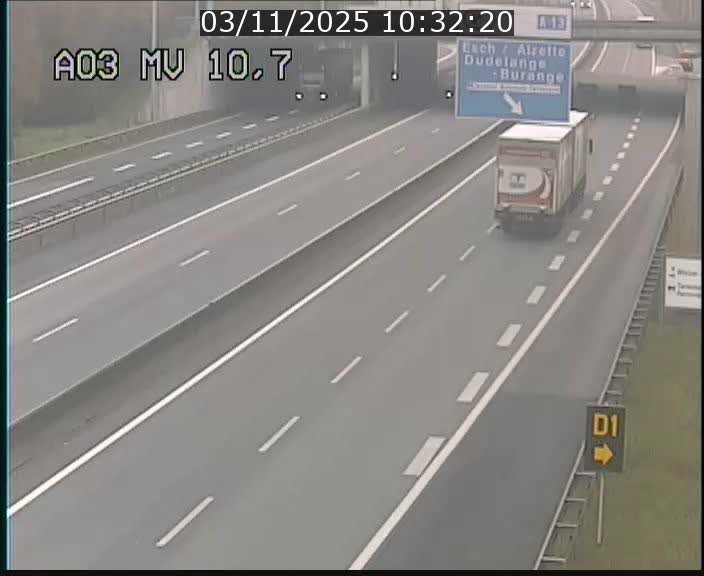 Traffic live webcam Luxembourg Croix de Bettembourg - A3 - BK 10.7 - direction France