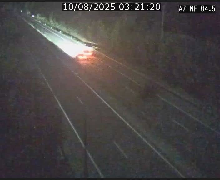 Caméra autoroute Luxembourg A7 - Passage à gibier Rëngelbour - direction Tunnel Grouft