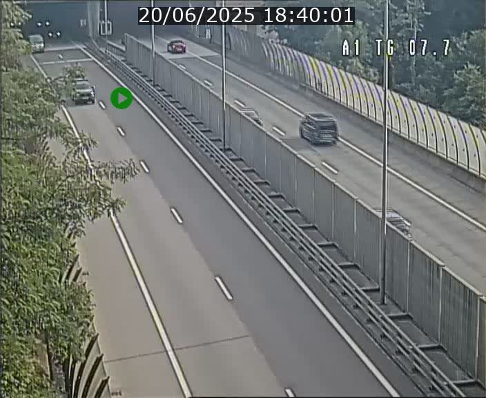 Traffic live webcam Luxembourg Kirchberg - A1 direction Luxembourg-ville - BK 7.7