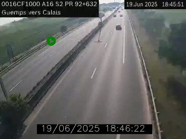 Webcam A16 juste après l'aire de repos d'Offekerque à Guemps. Vue orientée vers Calais