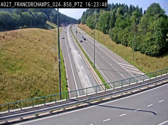 Webcam E42 (A27) dans les Ardennes à Francorchamps, à proximité du circuit de Spa. Vue orientée vers Liège