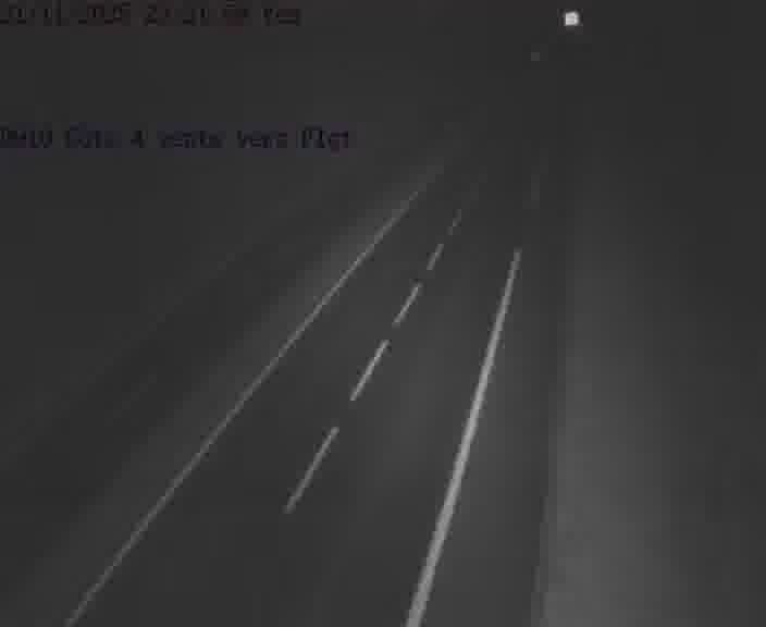 Webcam sur la D910 située dans la Côte des 4 vents. Vue orientée vers le haut de la côte, vers Faulquemont