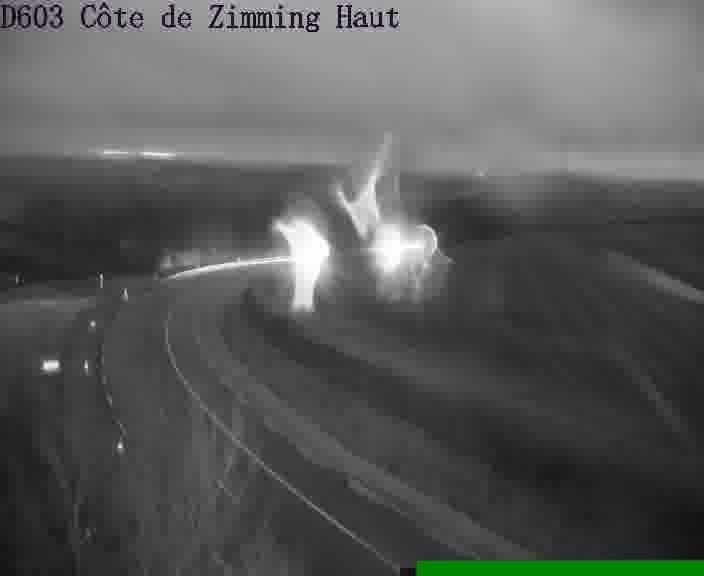 Webcam sur la D603 située en haut de la Côte de Zimming. Vue orientée vers Saint-Avold.