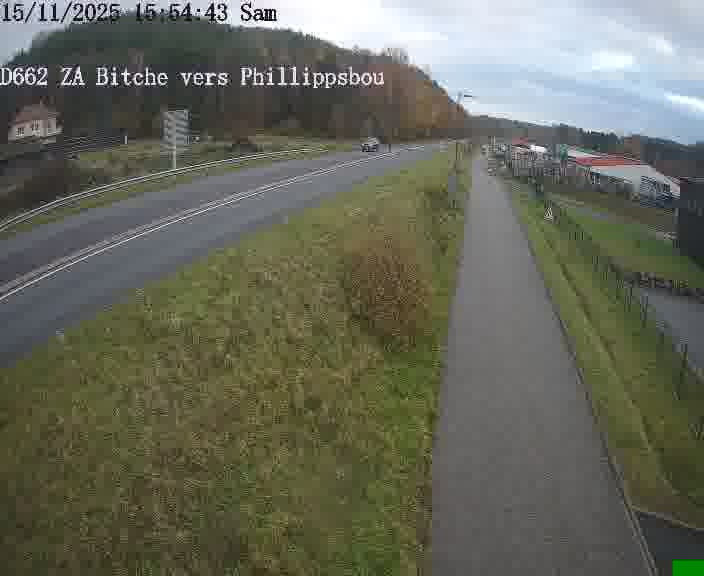 Caméra de trafic sur D662 (France) à Bitche, orientée vers Phillippsbourg, permettant d’évaluer fluidité, incidents et densité automobile.