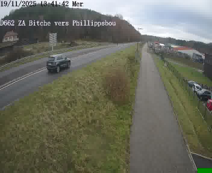 Caméra de trafic sur D662 (France) à Bitche, orientée vers Phillippsbourg, permettant d’évaluer fluidité, incidents et densité automobile.