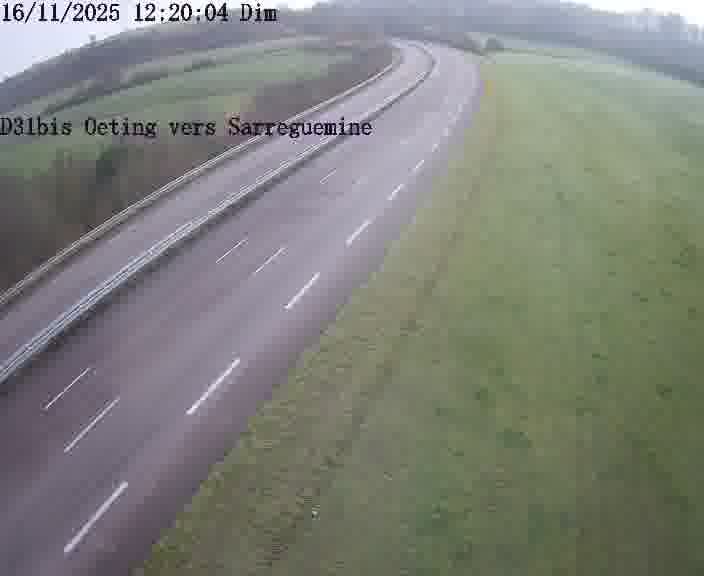 Webcam installée le long de D31bis (France) à Oeting, pointée vers Sarreguemines, utile pour suivre précisément les conditions de trafic.
