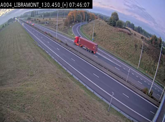 Webcam à Libramont sur l'E411 à la jonction avec la N89 menant vers Bouillon et la France. Vue orientée vers Arlon