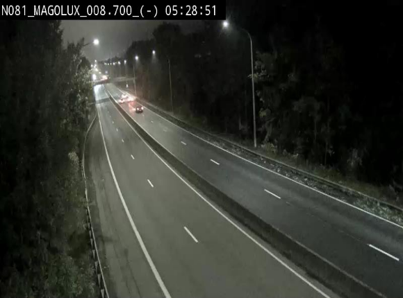 Webcam sur la N81 (E411) à hauteur de la jonction avec la N883. Vue orientée vers Arlon
