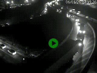 Caméra autoroute à la jonction entre l'A7 et la D301 (Boulevard urbain Sud de Lyon) à Feyzin, au sud de Lyon. Vue orientée vers Mions