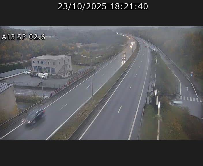 Traffic live webcam Luxembourg Sanem - A13 direction Pétange - BK 2.6