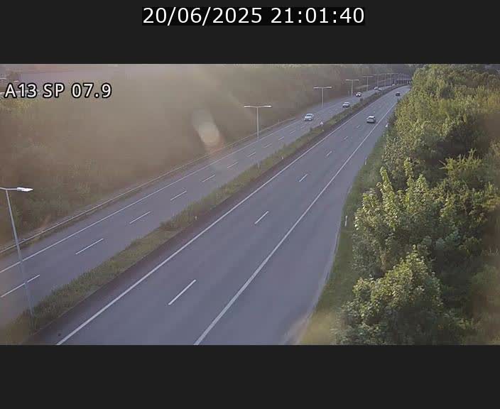 Traffic live webcam Luxembourg Jonction Lankelz - A13 direction Pétange - BK 7.9