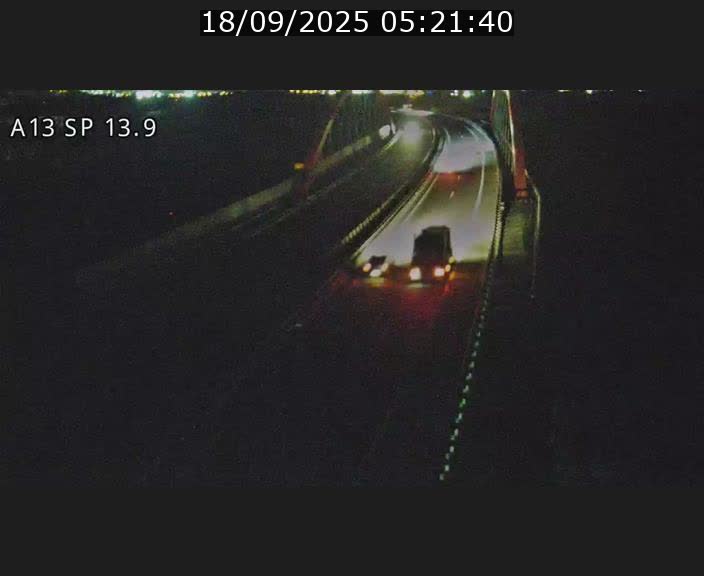 Traffic live webcam Luxembourg Kayl - A13 direction Esch-sur-Alzette/Luxembourg-ville - BK 13.9