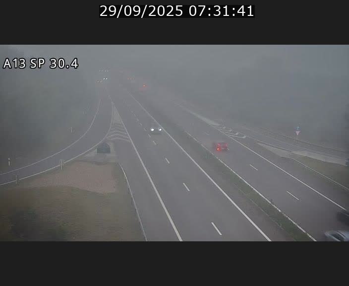 Traffic live webcam Luxembourg Altwies - A13 direction Luxembourg-ville - BK 30.4