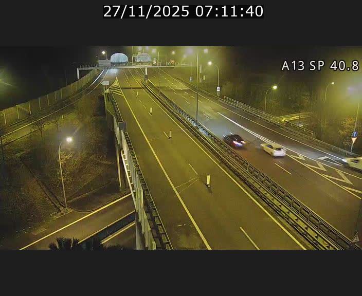Webcam avec vue sur l'entrée côté allemand du tunnel Markusbierg à Schengen. Vue orientée vers le tunnel et Bettembourg