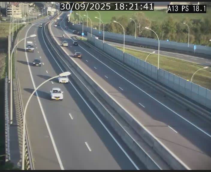Traffic live webcam Luxembourg Dudelange - A13 direction Croix de Bettembourg - BK 18.1