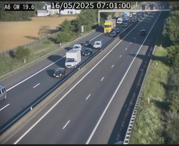 Traffic live webcam Luxembourg - Steinfort - A6 - BK 19.6 - direction Belgique