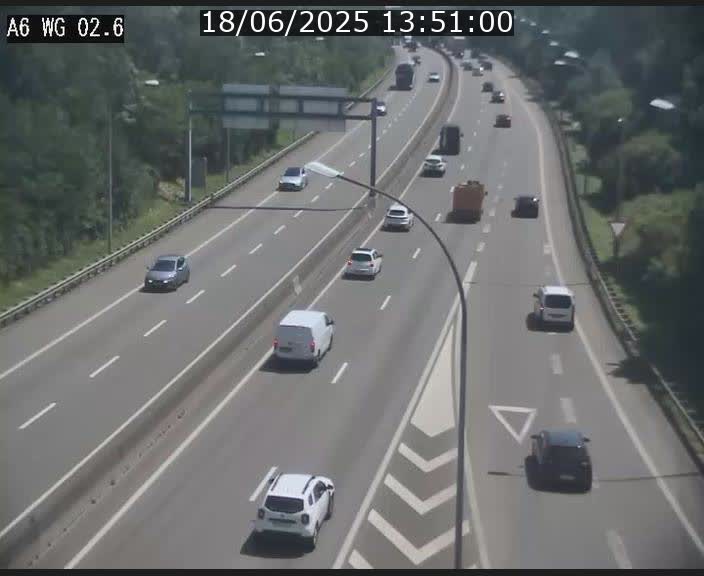 Traffic live webcam Luxembourg Croix de Cessange - A6 - BK 2.6 - direction France/Allemagne