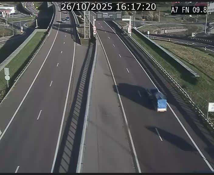 Caméra trafic Luxembourg - A7, Tunnel Gousselerbierg, sortie sud, direction rond-point Lorentzweiler (BK 9.9)