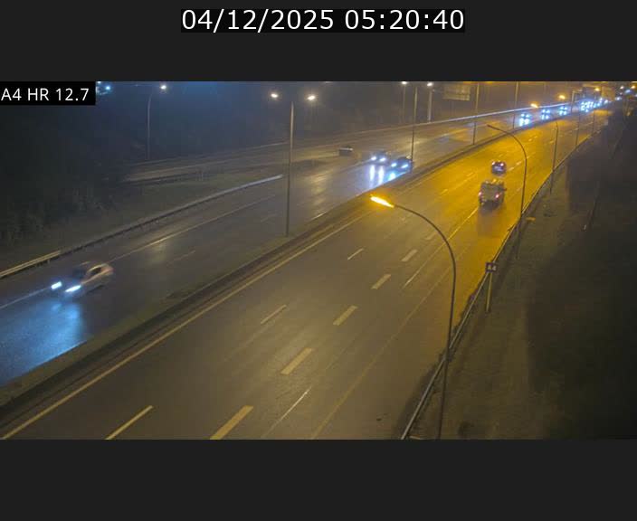 Traffic live webcam Luxembourg Esch sur Alzette - A4 - BK 12.7 - direction Esch-Belval
