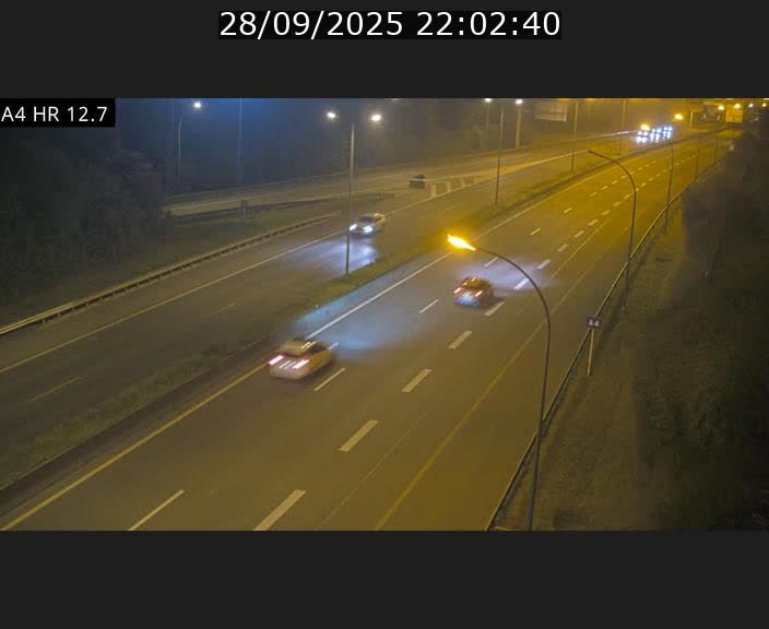 Traffic live webcam Luxembourg Esch sur Alzette - A4 - BK 12.7 - direction Esch-Belval