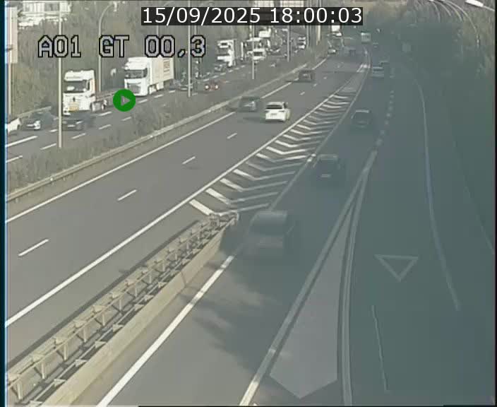 Traffic live webcam Luxembourg Croix de Gasperich - A1 direction Kirchberg - BK 0.3