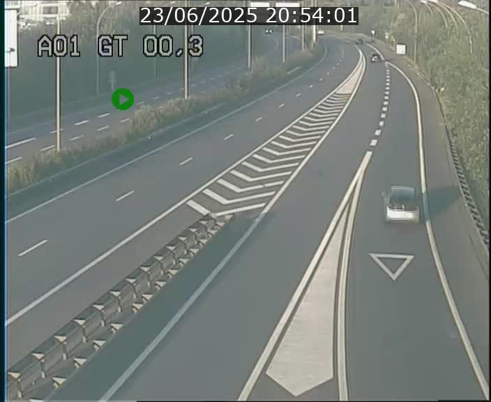 Traffic live webcam Luxembourg Croix de Gasperich - A1 direction Kirchberg - BK 0.3