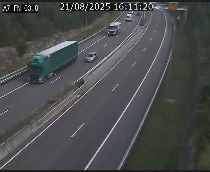Caméra autoroute Luxembourg A7 - Passage à gibier Rëngelbour - direction Tunnel Stafelter