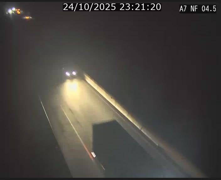 Caméra autoroute Luxembourg A7 - Passage à gibier Rëngelbour - direction Tunnel Grouft