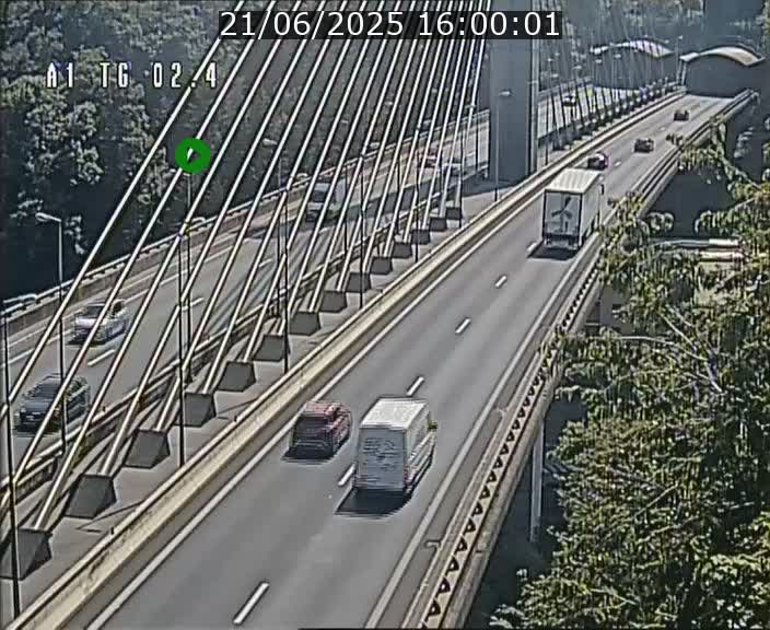 Traffic live webcam Luxembourg Sandweiler - A1 direction Luxembourg-ville - BK 2.4