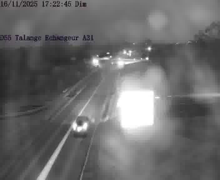 Webcam sur la D55 à Talange au niveau du pont surplombant l'A31 (sens droite-gauche vers Luxembourg). Vue orientée vers Ay-sur-Moselle.