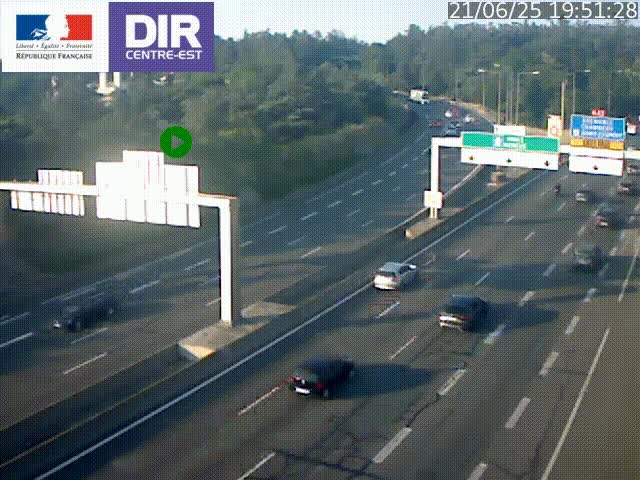 Caméra de circulation routière sur le boulevard périphérique Laurent Bonnevay de Lyon (D383) à hauteur de Bron, avant la jonction avec l'A43. Vue orientée vers l'échangeur