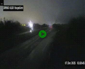 Webcam autoroute A150 à hauteur de La Vaupalière en périphérie de Rouen. Vue orientée vers Rouen