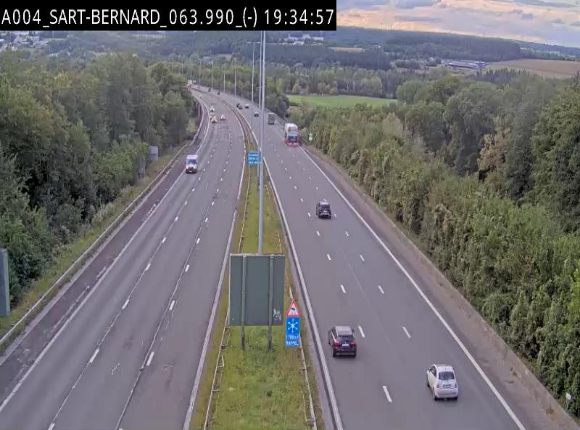 Webcam E411 à hauteur d'Assesse en provenance d'Arlon ou de la N4 vers Namur