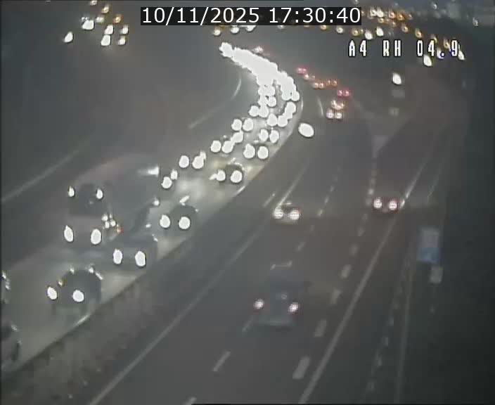 Traffic live webcam Luxembourg Leudelange - A4 - BK 4.9 - direction Luxembourg