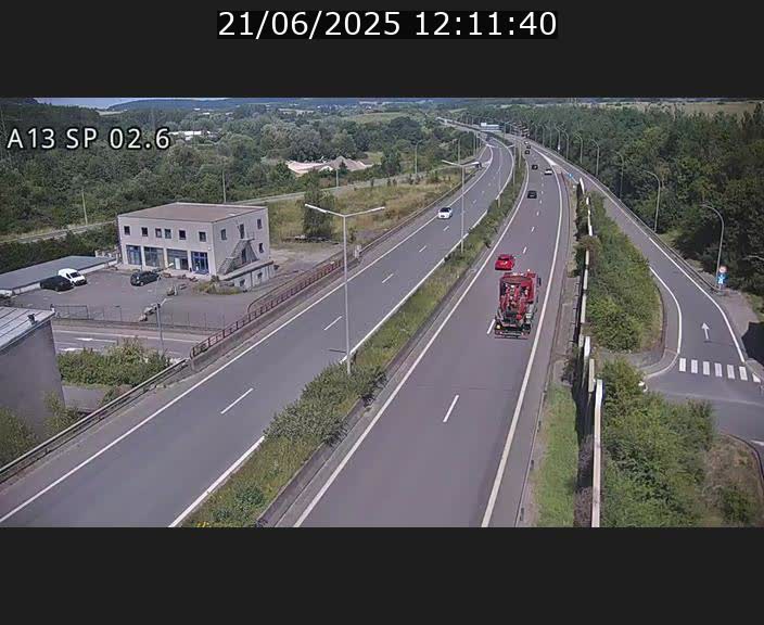 Traffic live webcam Luxembourg Sanem - A13 direction Pétange - BK 2.6