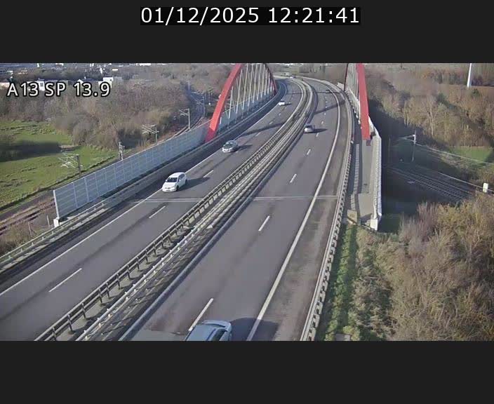 Traffic live webcam Luxembourg Kayl - A13 direction Esch-sur-Alzette/Luxembourg-ville - BK 13.9