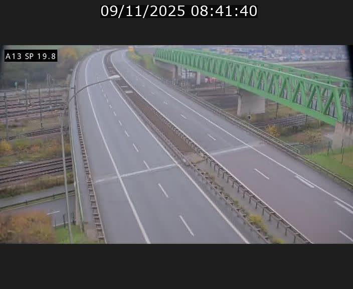 Traffic live webcam Luxembourg Croix de Bettembourg - A13 direction Esch-sur-Alzette - BK 19.8