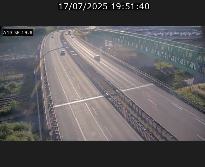 Traffic live webcam Luxembourg Croix de Bettembourg - A13 direction Esch-sur-Alzette - BK 19.8