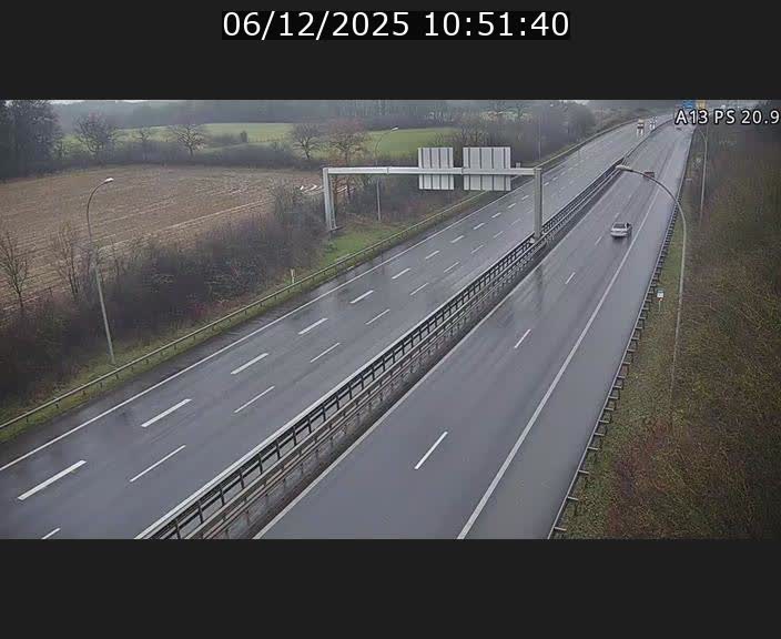 Traffic live webcam Luxembourg Croix de Bettembourg, rond-point d'Hellange - A13 direction Allemagne - BK 20.9