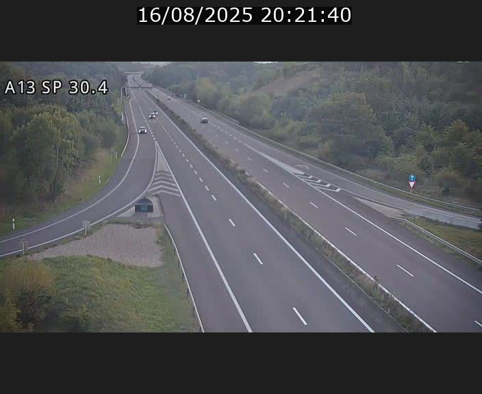 Traffic live webcam Luxembourg Altwies - A13 direction Luxembourg-ville - BK 30.4