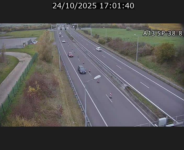 Webcam autoroute A13 à l'entrée ouest du tunnel Markusbierg à Schengen. Vue orientée vers le tunnel et l'Allemagne