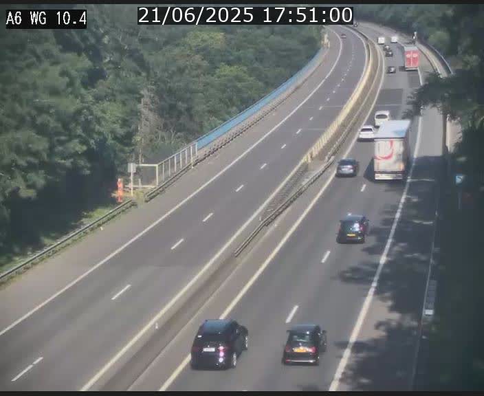 Traffic live webcam Luxembourg Mamer - A6 - BK 10.4 - direction Luxembourg/France/Allemagne